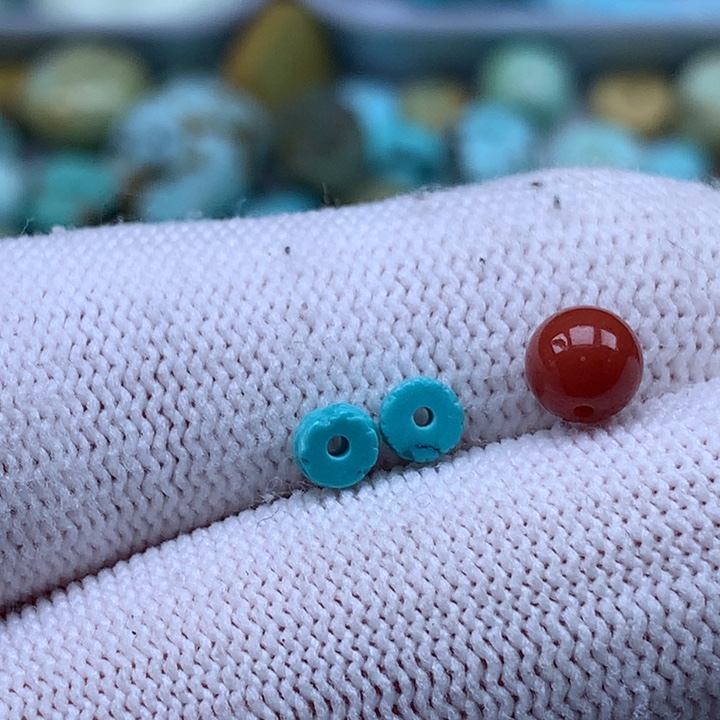 南红玛瑙未镶嵌珠宝奇石