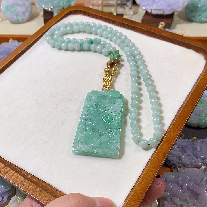 翡翠未镶嵌颈饰翡翠吊坠