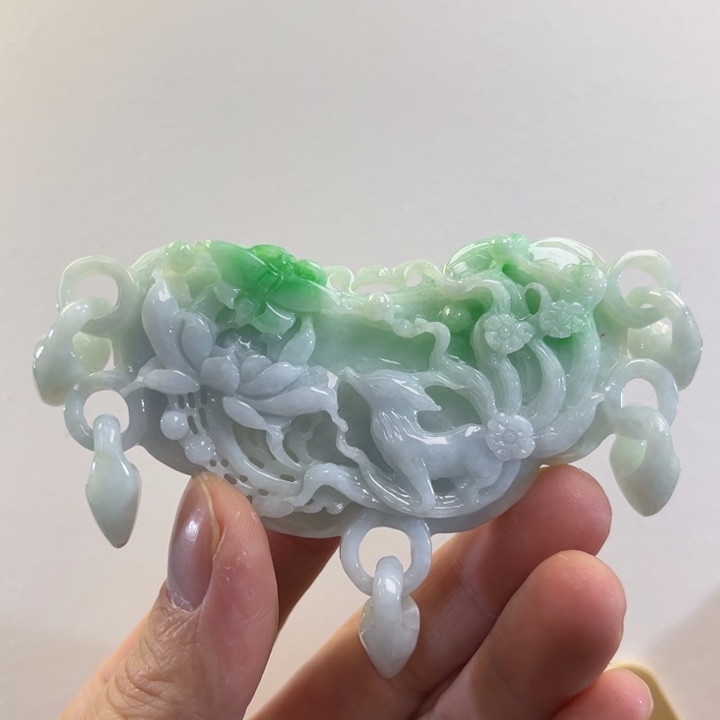 翡翠吊坠(赠链)未镶嵌代编织