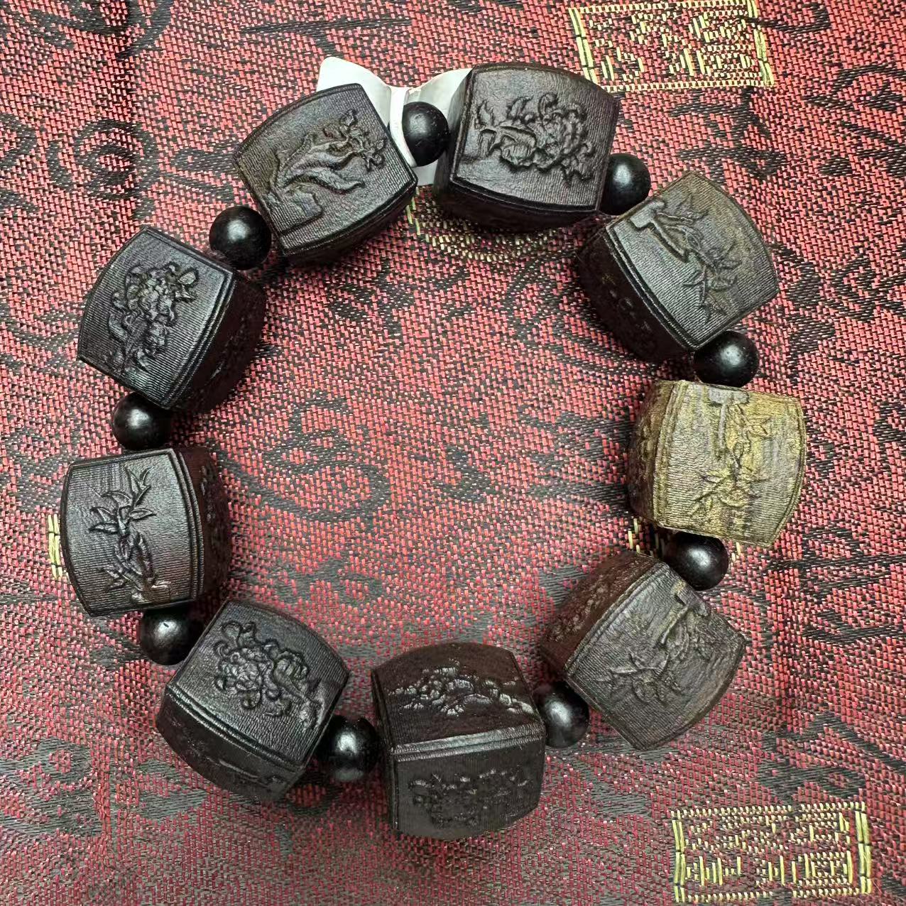 （开总文玩）天然沉香木串217