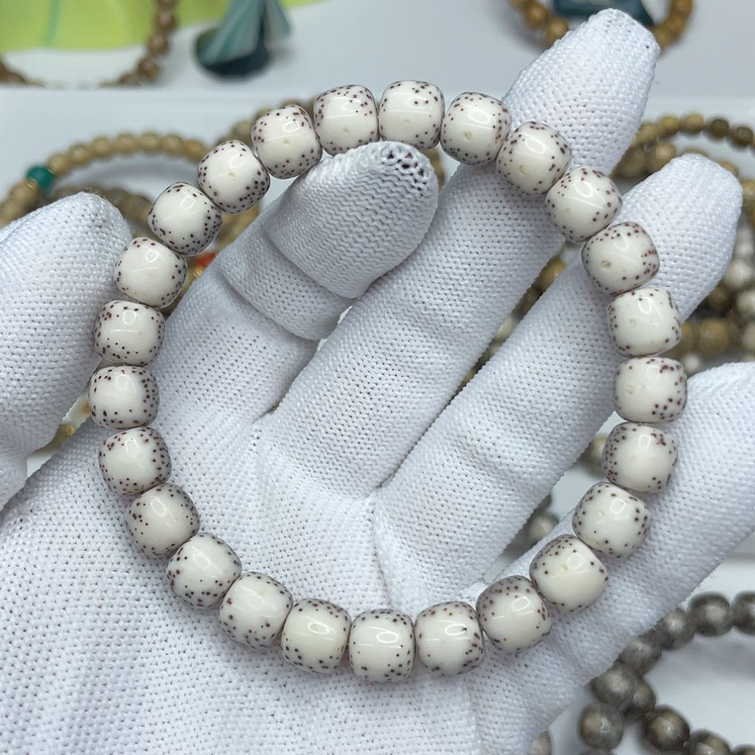 星月菩提手串21。9/8通体留白骨瓷白毕业