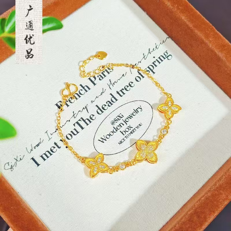 铜合金手链 心尖尖点钻四叶花系列女款轻奢高级感时尚百搭金色