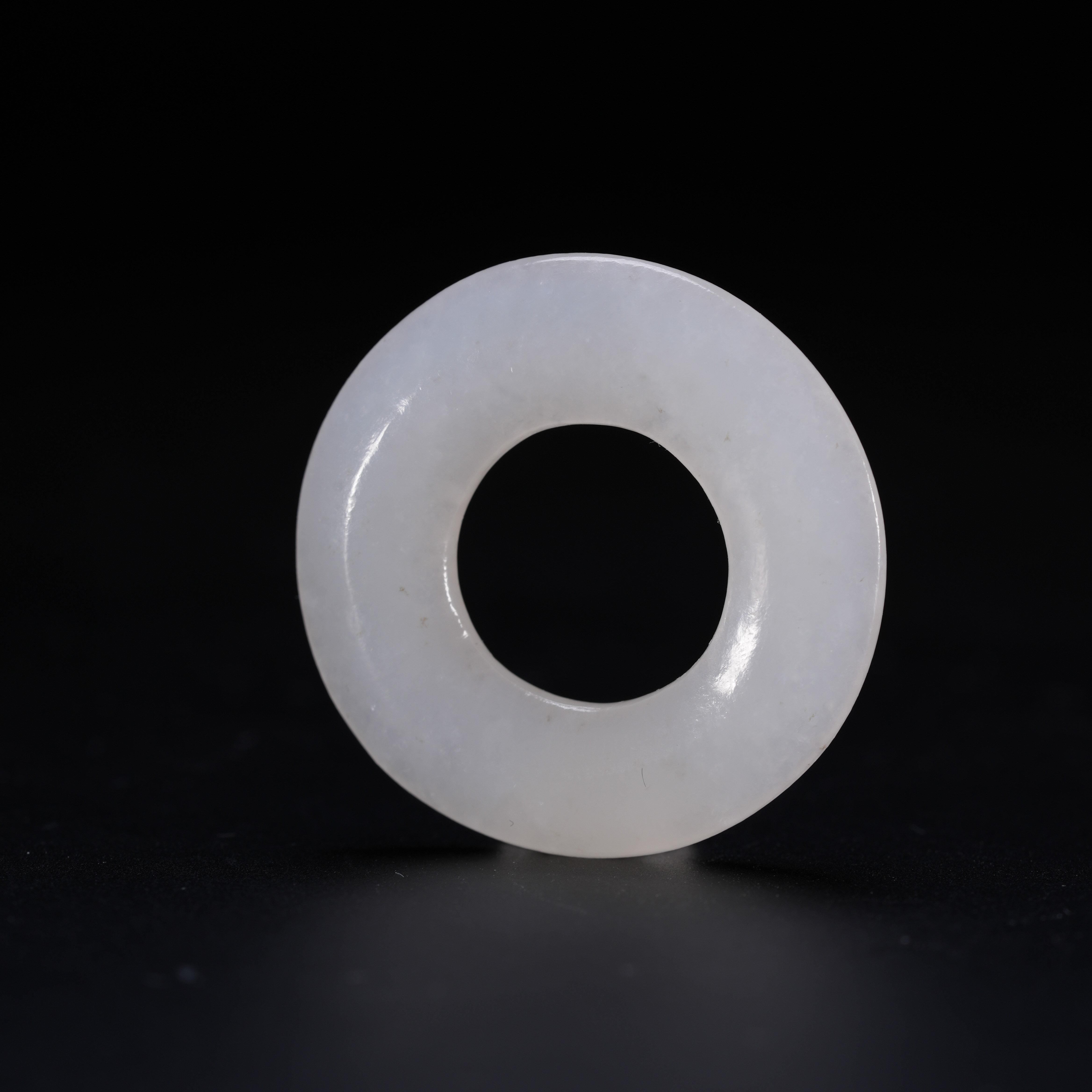 HTY3-4和田白玉素面玉璧