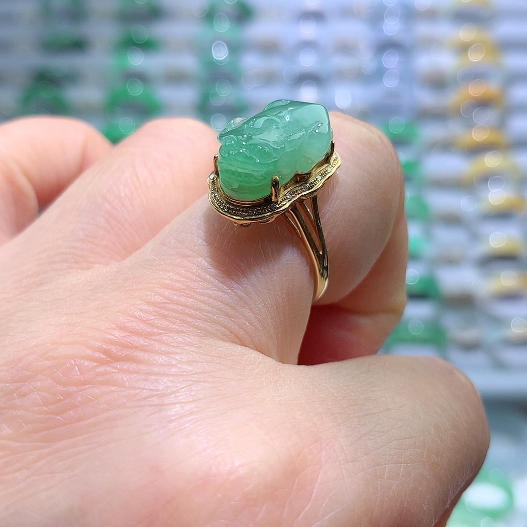 翡翠戒指18K金镶嵌14号