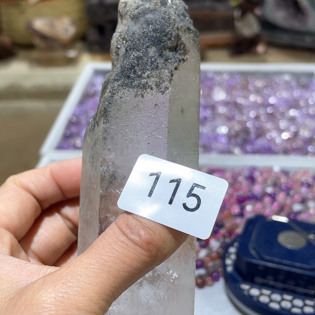 水晶摆件….未镶嵌