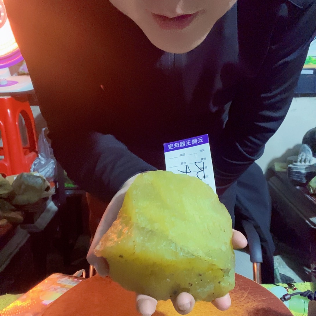 蛇纹石玉未镶嵌珠宝半成品