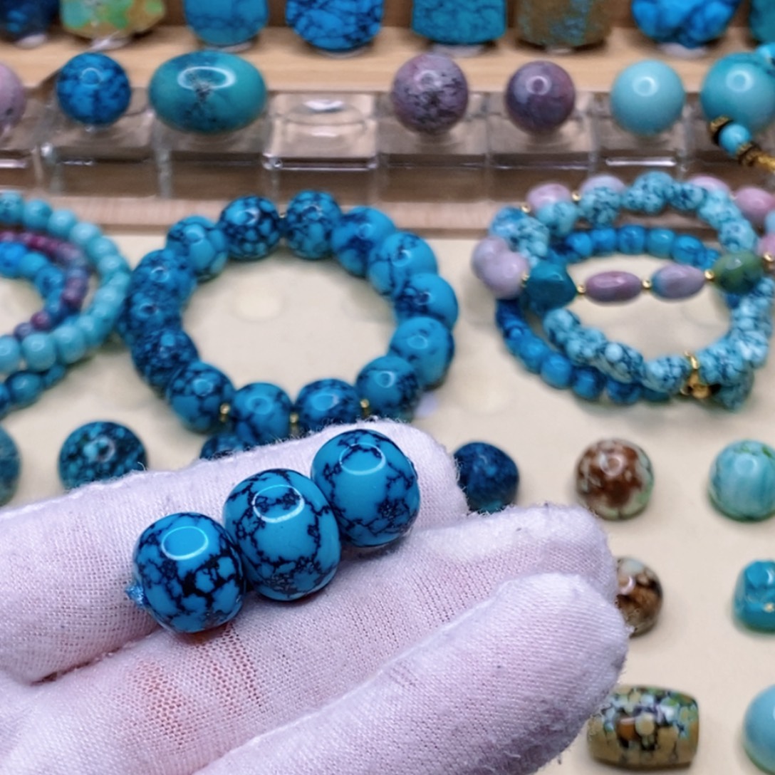 绿松石未镶嵌珠宝奇石