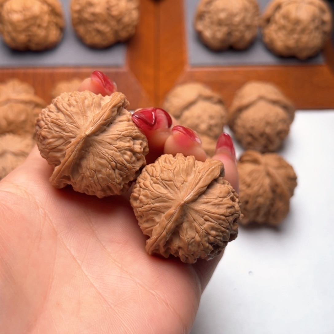 文玩核桃把件金锭元宝36