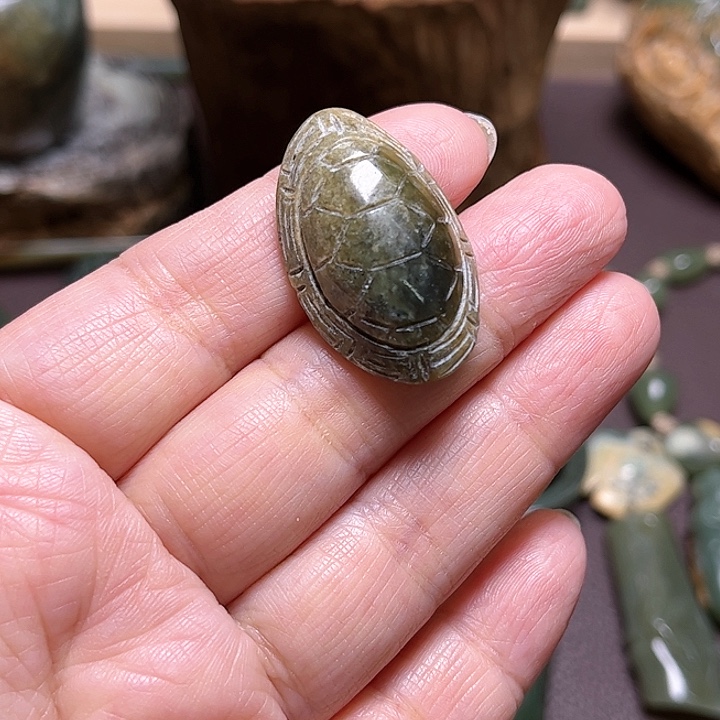 岫岩河磨玉（透闪石质玉）手绳未镶嵌