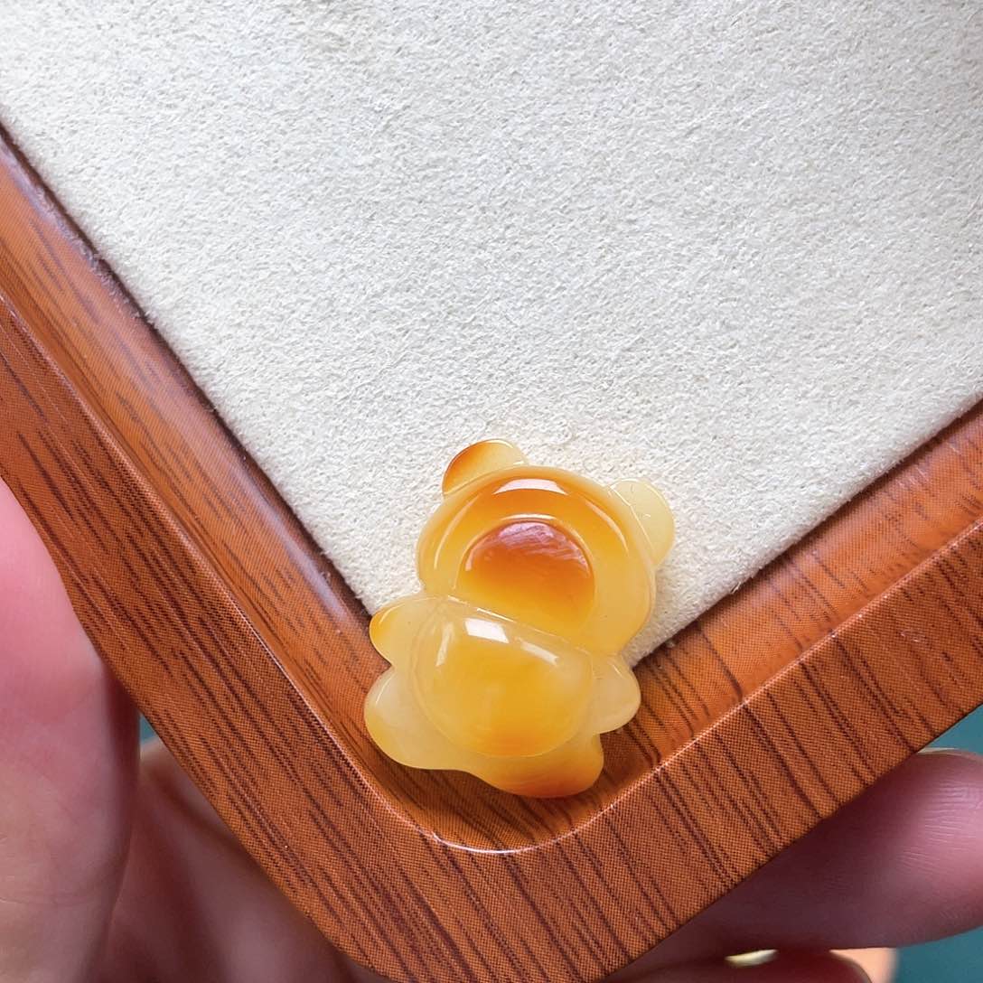 琥珀裸石未镶嵌蜜蜡