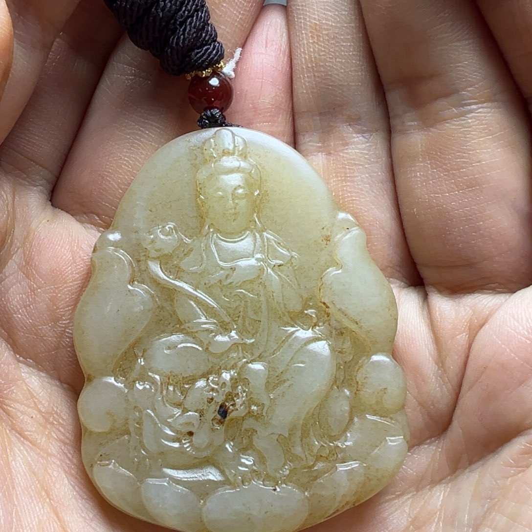 和田玉未镶嵌挂件在*端