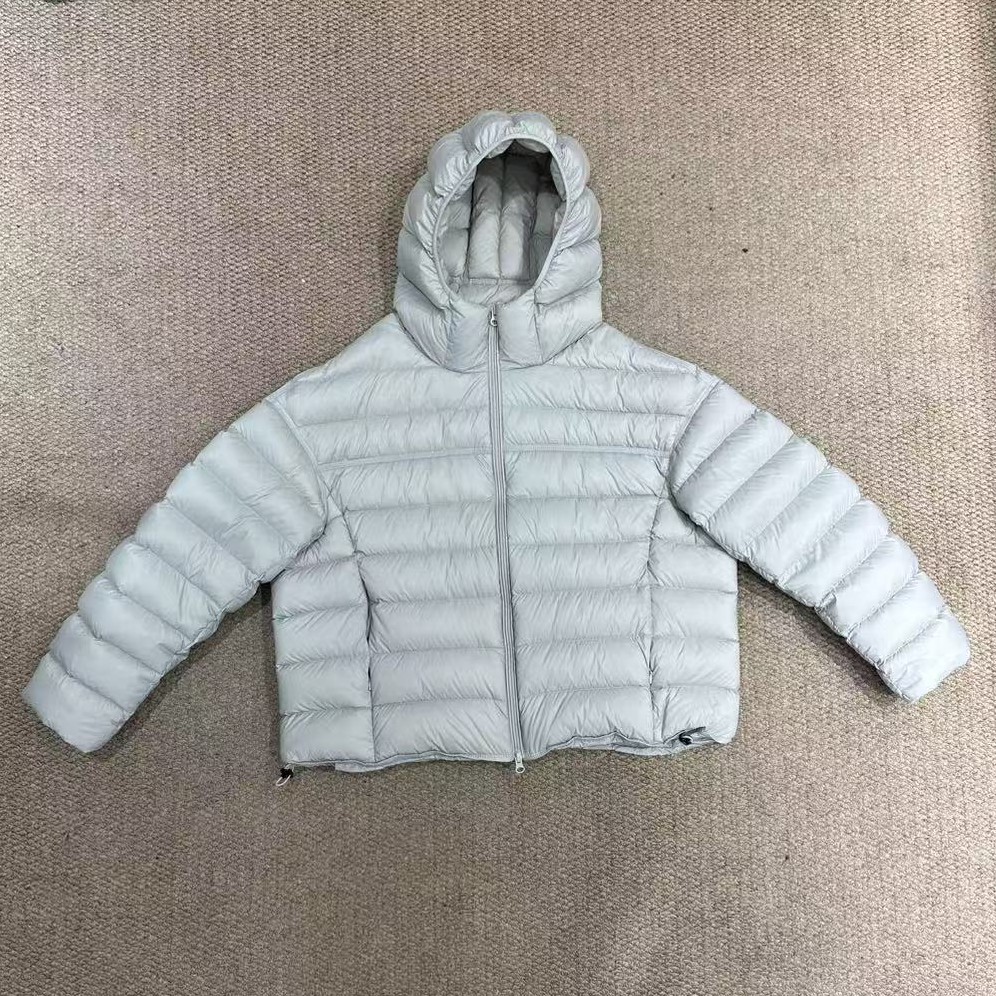 宇姐精选 9885 连帽优等品时尚秋冬户外休闲羽绒服女