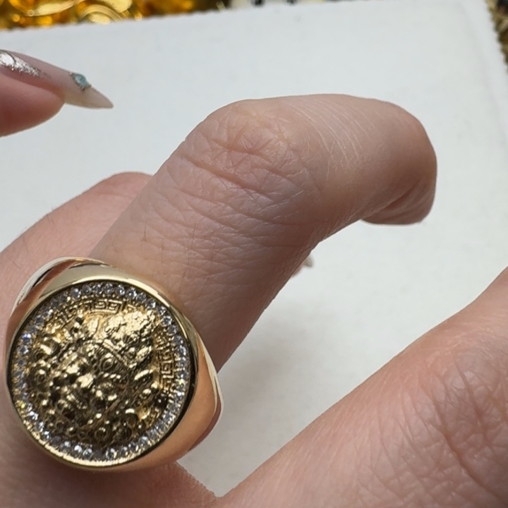 戒指/指环18K金镶嵌钻石成品