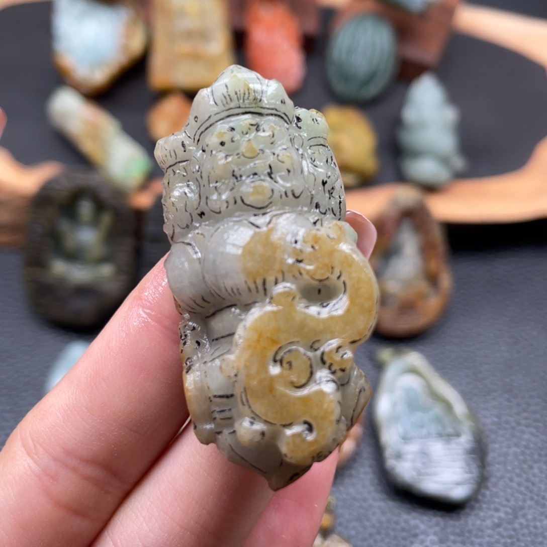 定制翡翠未镶嵌翡翠