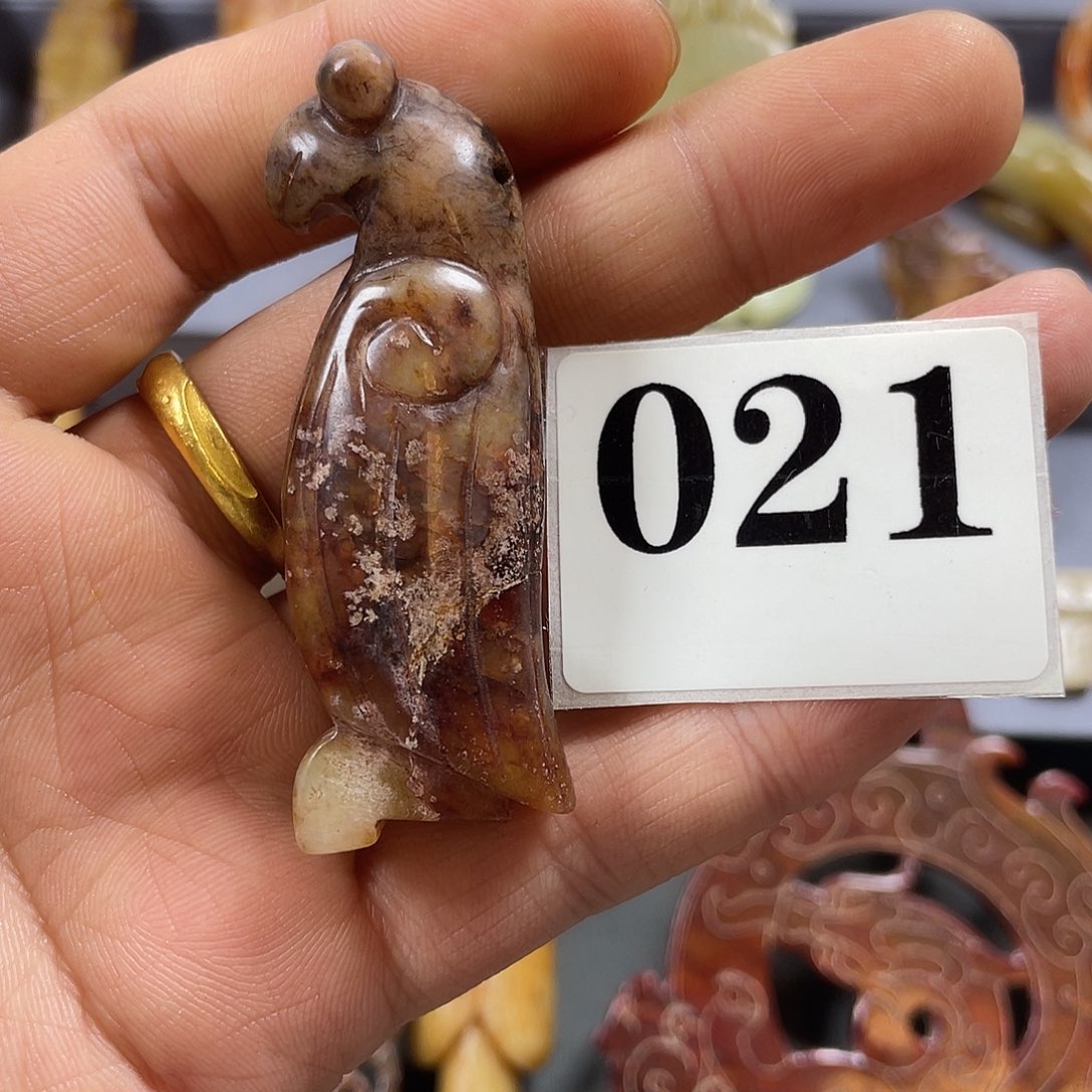 和田玉未镶嵌挂件