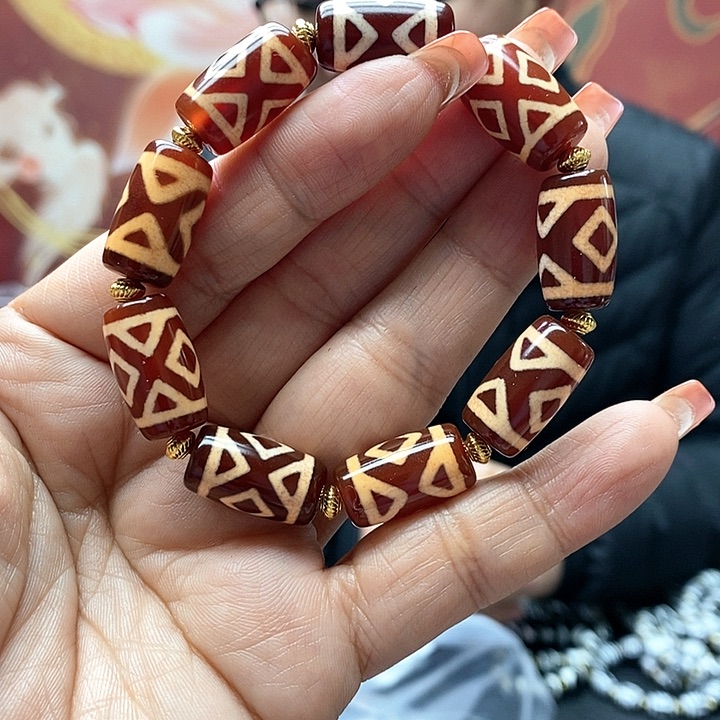 玛瑙/玉髓颈饰合金
