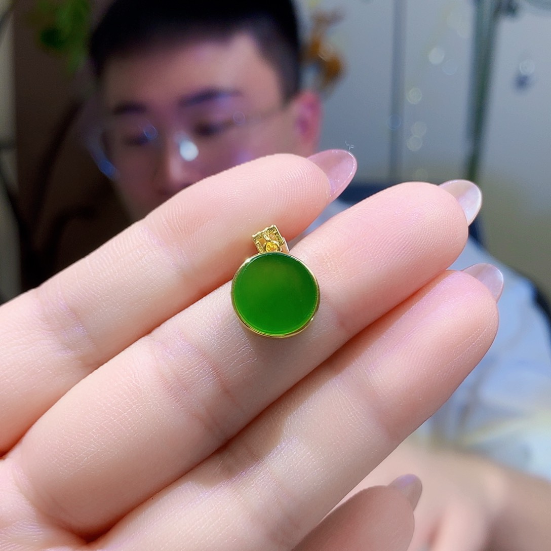 颈饰银S925镀金镶嵌和田玉（碧玉）