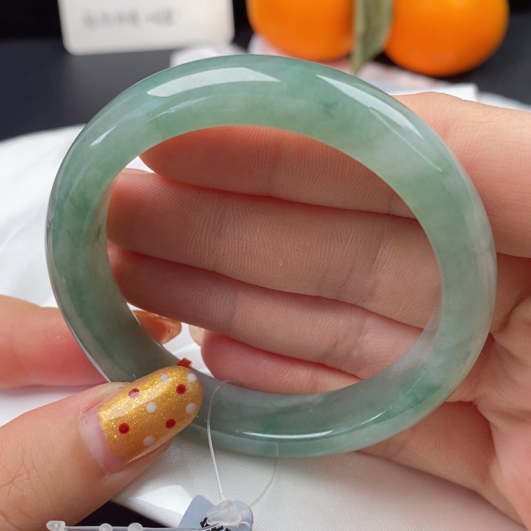 翡翠未镶嵌手镯54圈口