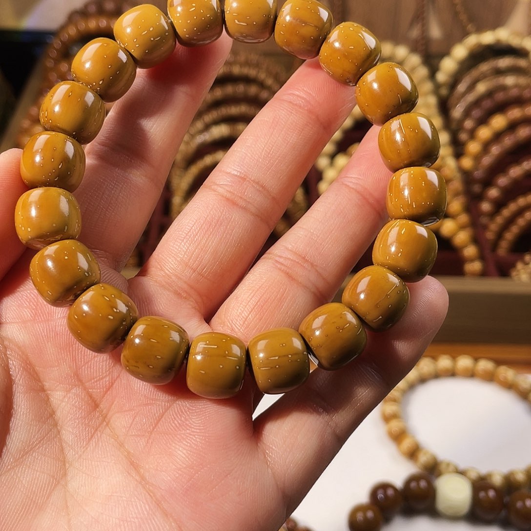 1***的手串紫金鼠紫金鼠实心老型黄金甲