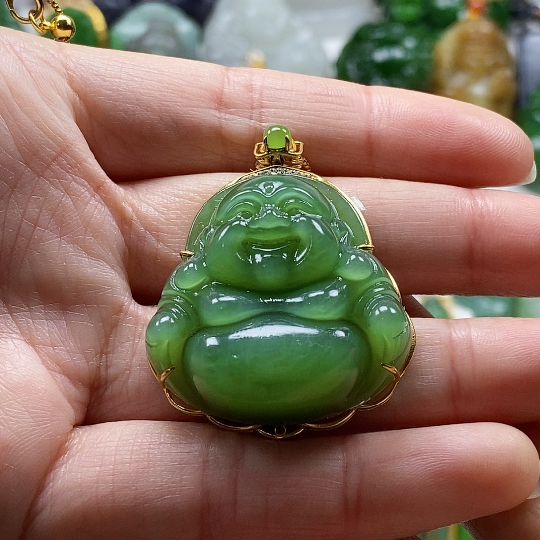 和田玉（碧玉）颈饰18K金镶嵌