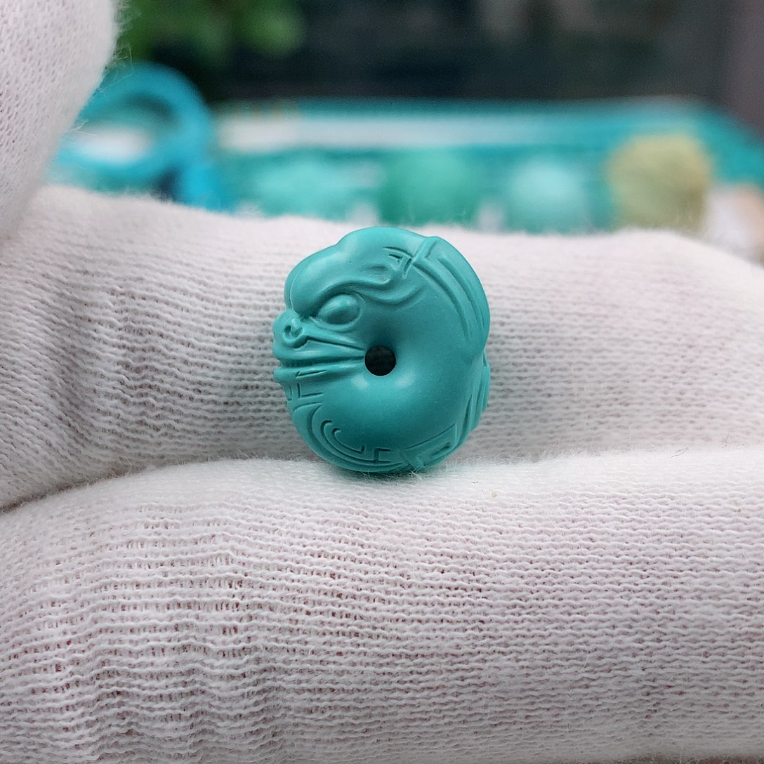 绿松石玉龙猪3.07克未镶嵌