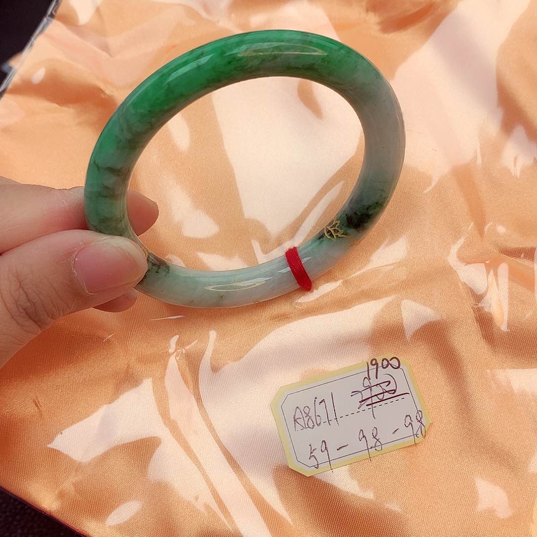 翡翠手镯未镶嵌天然缅甸翡翠A货