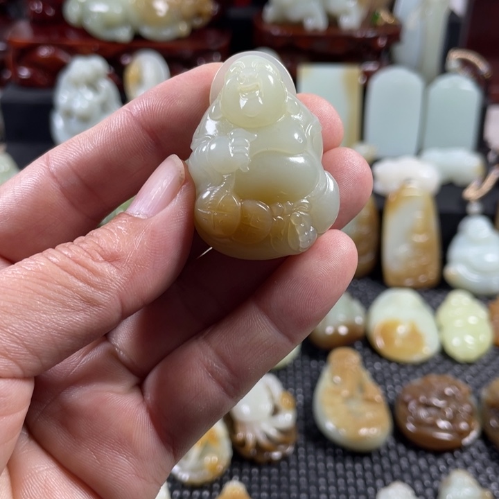 独***生和田玉（糖玉）未镶嵌颈饰