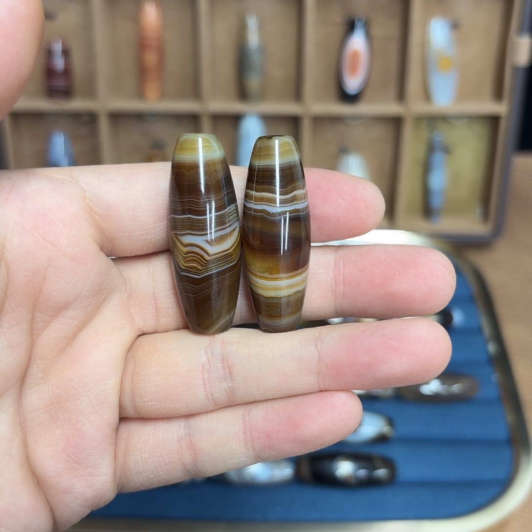 模***活玛瑙/玉髓合金颈饰
