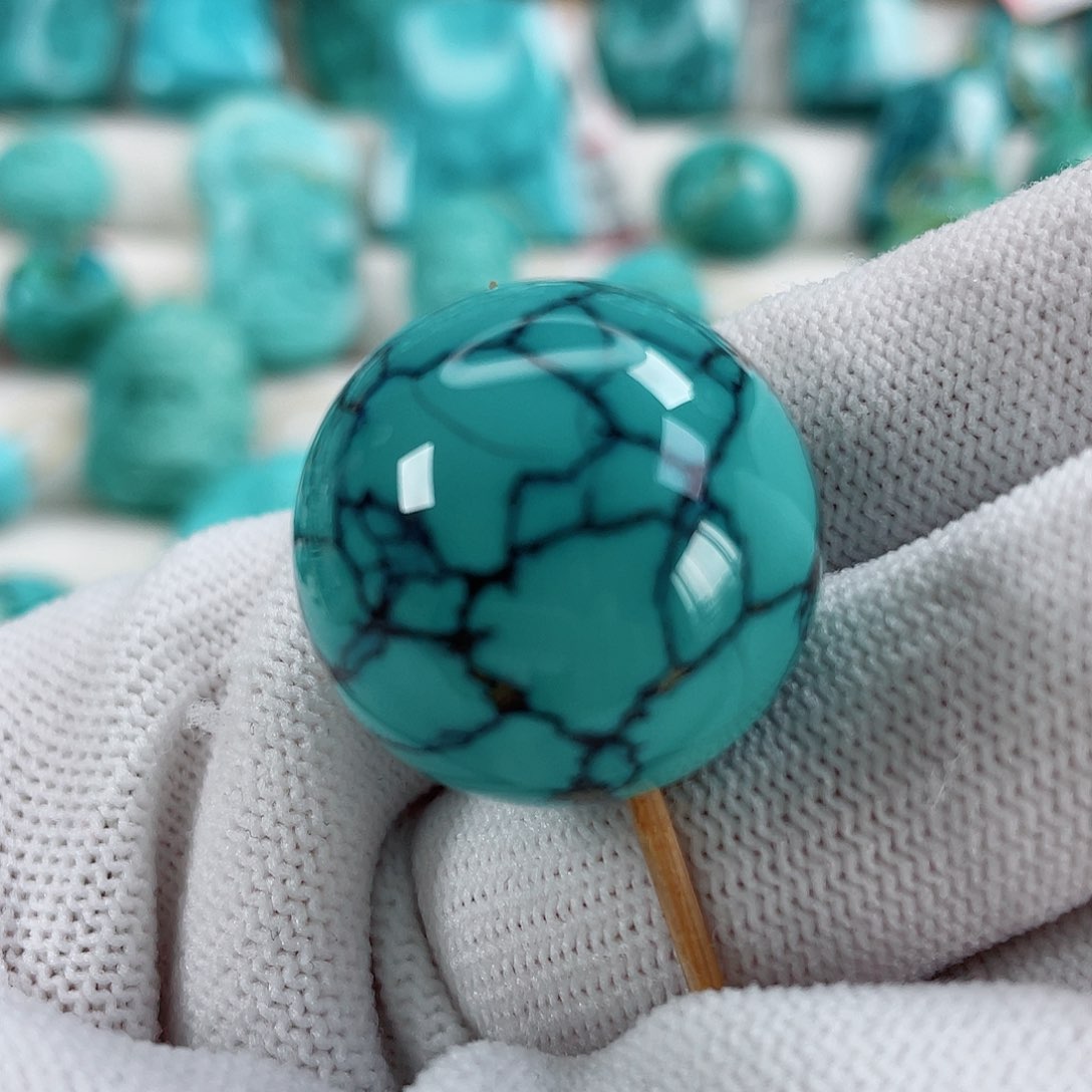 绿松石颈饰未镶嵌