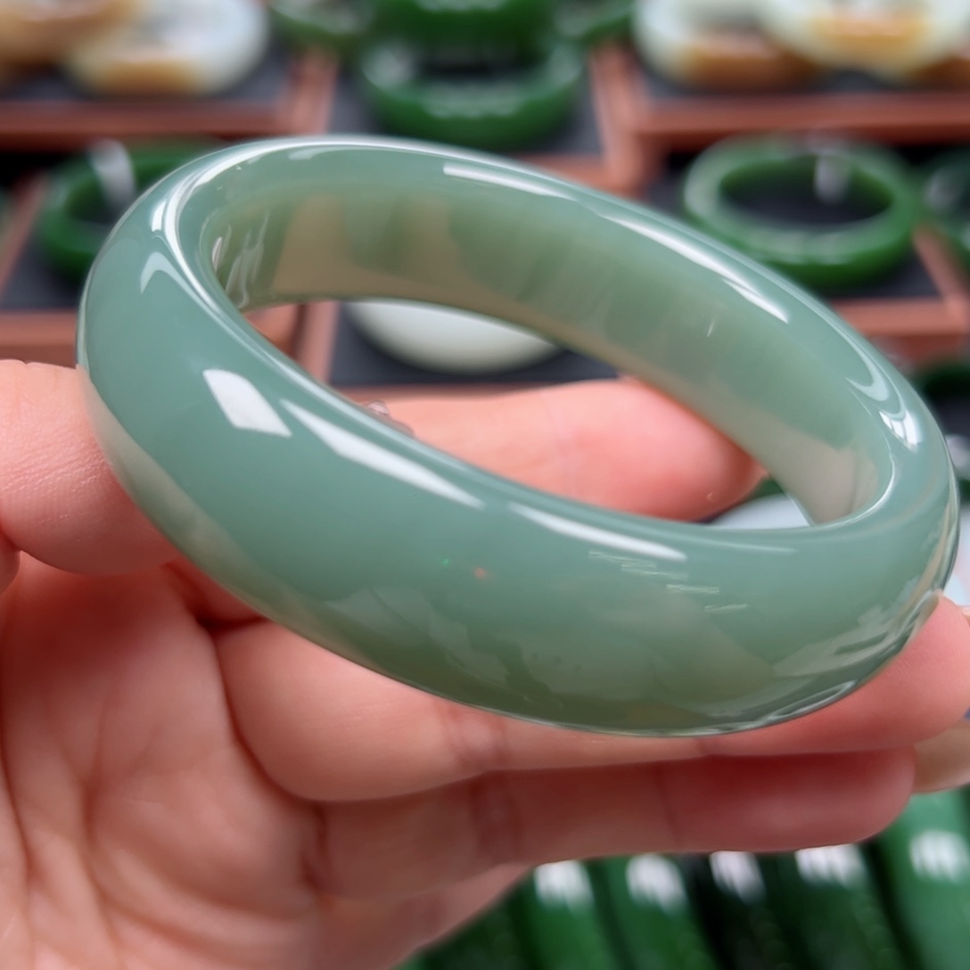 未镶嵌手镯和田玉（碧玉）5960圈口