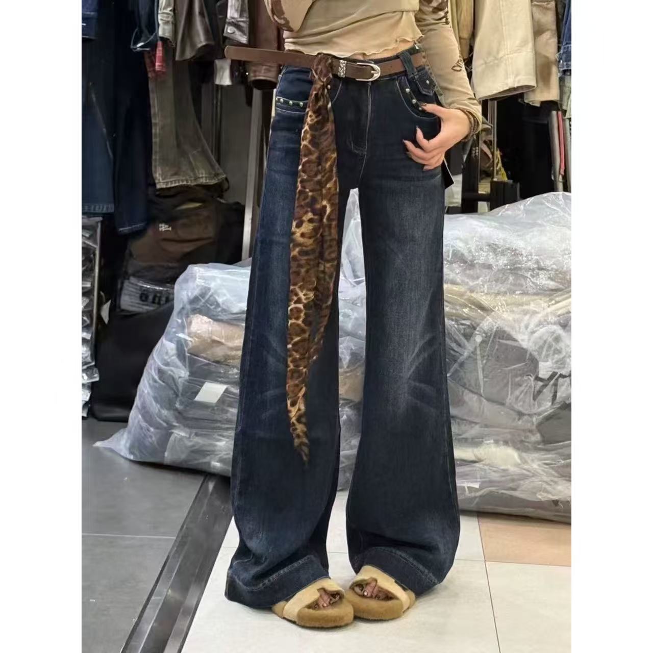 7728兰灰加绒加厚高腰显瘦植绒微喇牛仔裤女秋冬百搭垂感长裤