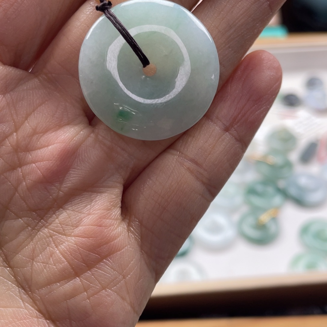 霜***翡翠未镶嵌颈饰111