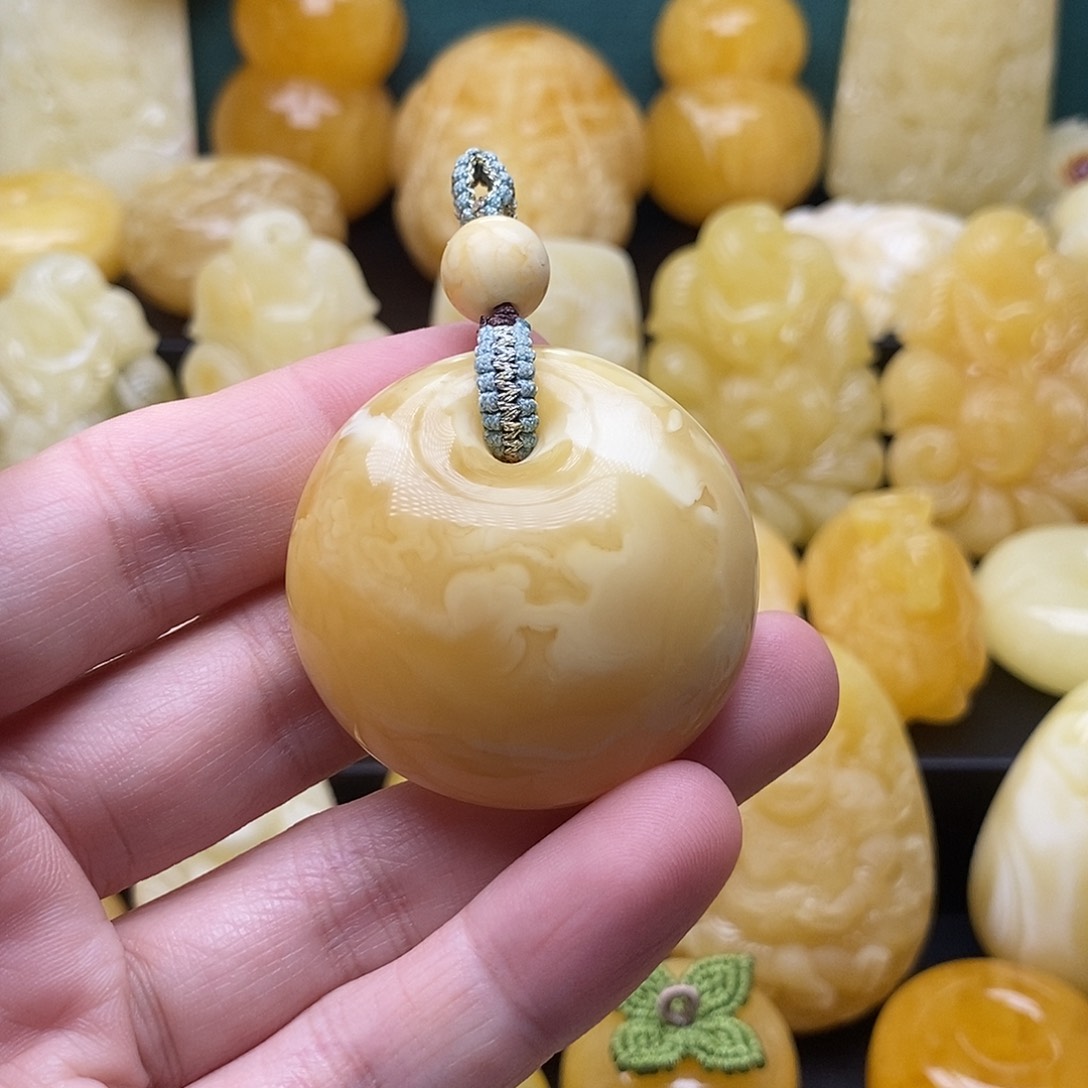 琥珀颈饰未镶嵌琥珀蜜蜡吊坠