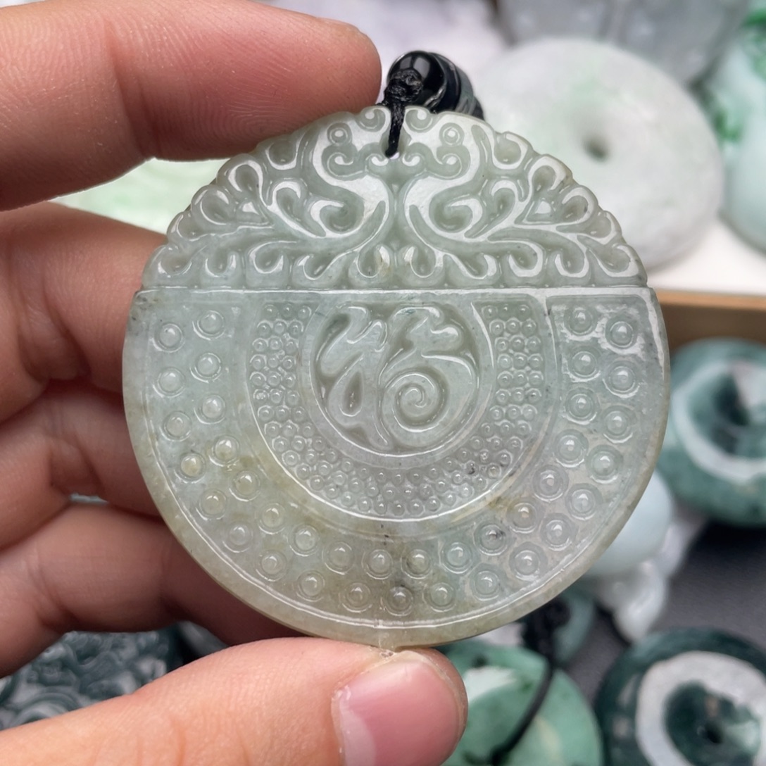 翡翠未镶嵌吊坠(不含链)