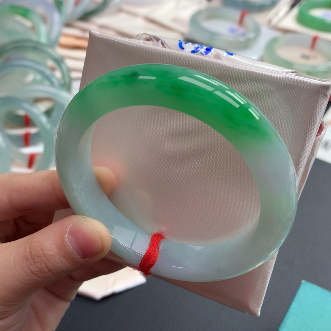 翡翠未镶嵌手镯73号