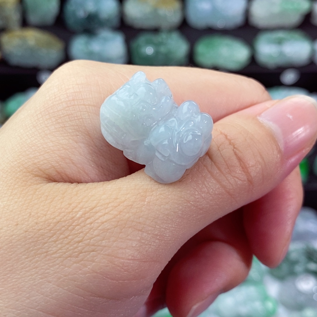 翡翠颈饰未镶嵌天然