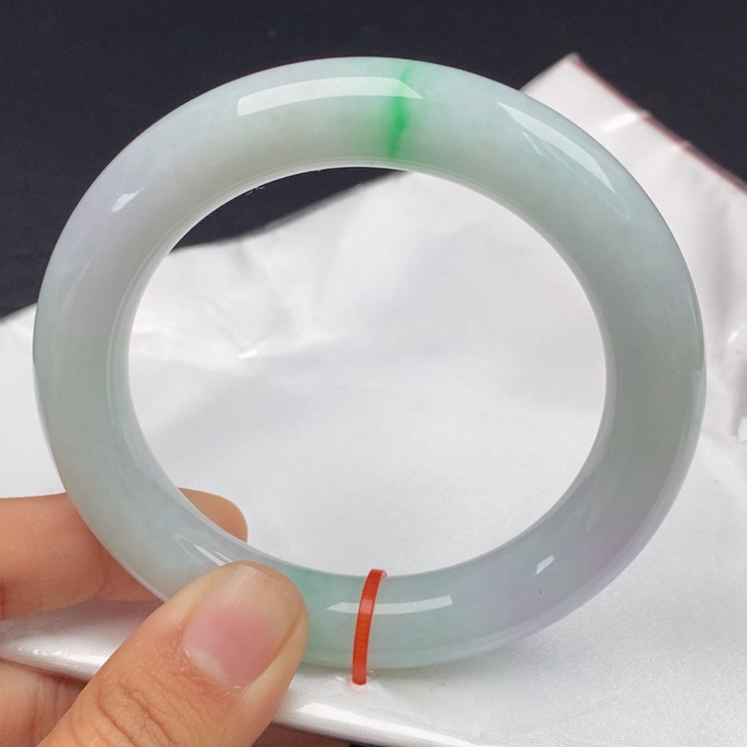 翡翠手镯（圆镯）未镶嵌57.3圈