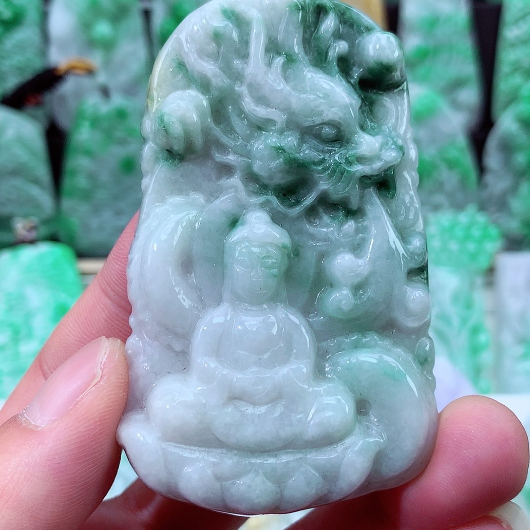 翡翠未镶嵌颈饰翡翠吊坠