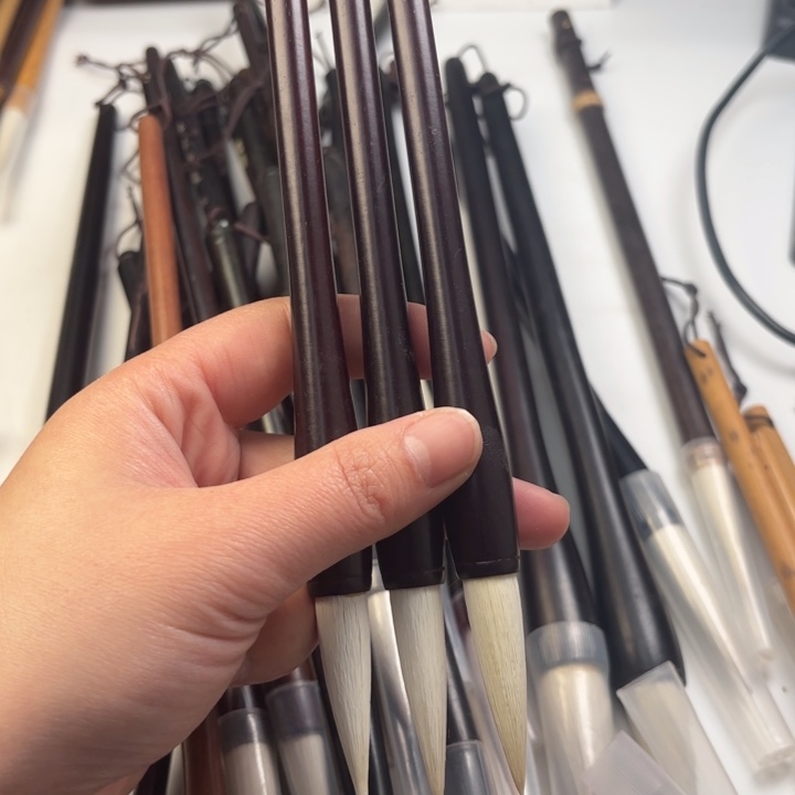 呼***呼汉笔坊。   羽锋3支