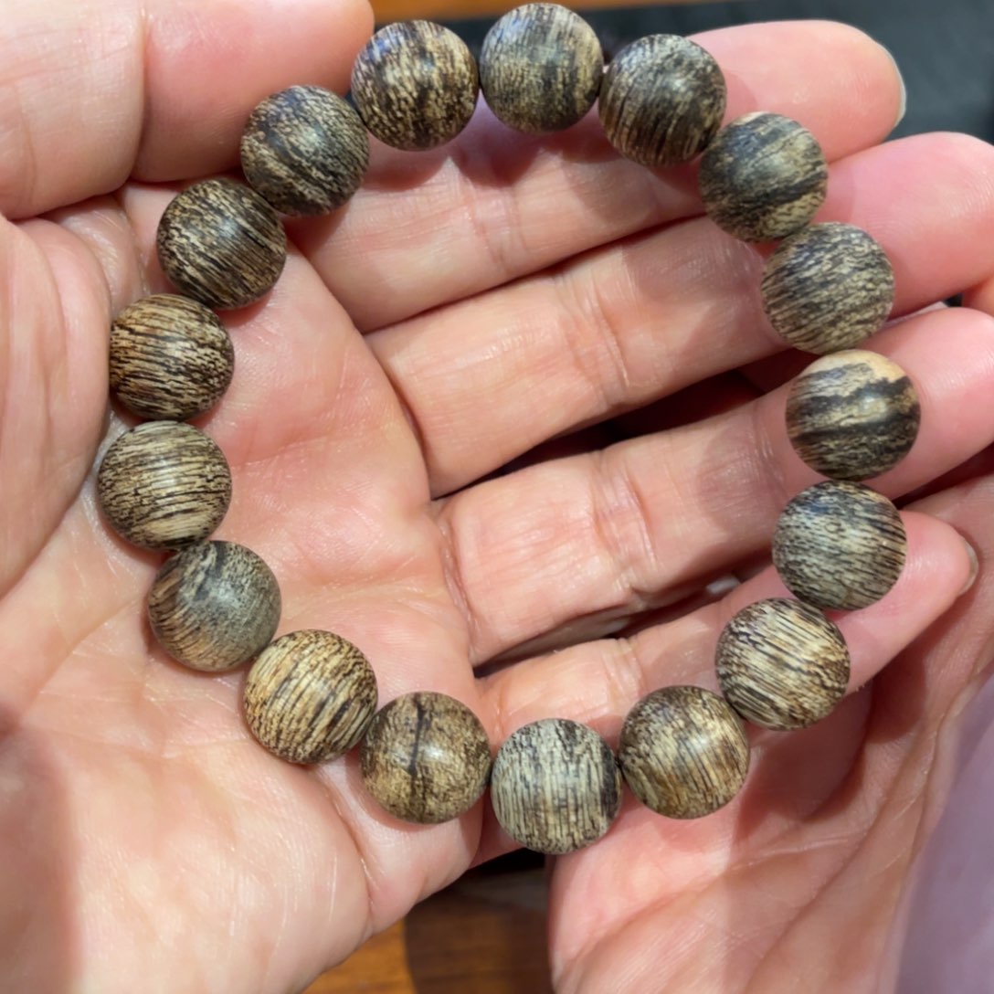 沉香吊坠文莱13mm14.85克