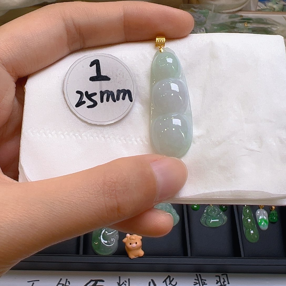 翡翠颈饰18K金镶嵌翡翠