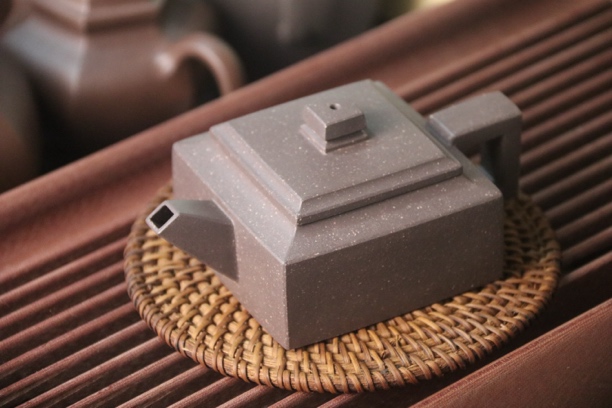 非鱼紫砂 宜兴紫砂壶方山逸士经典方器老款茶具小品壶100cc