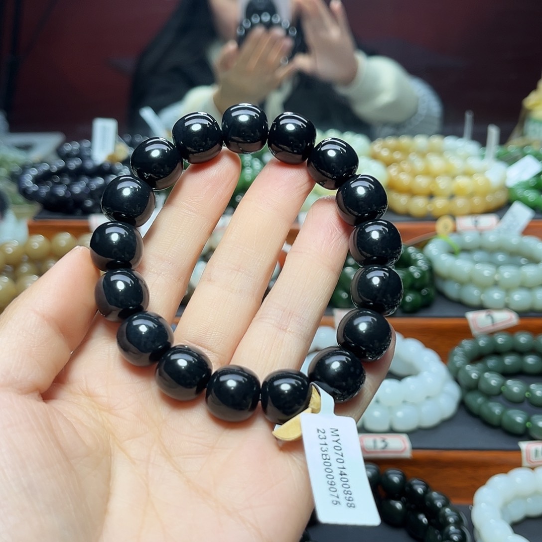 和田玉未镶嵌手链