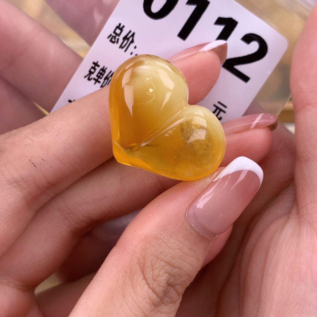 琥珀未镶嵌珠宝奇石植物