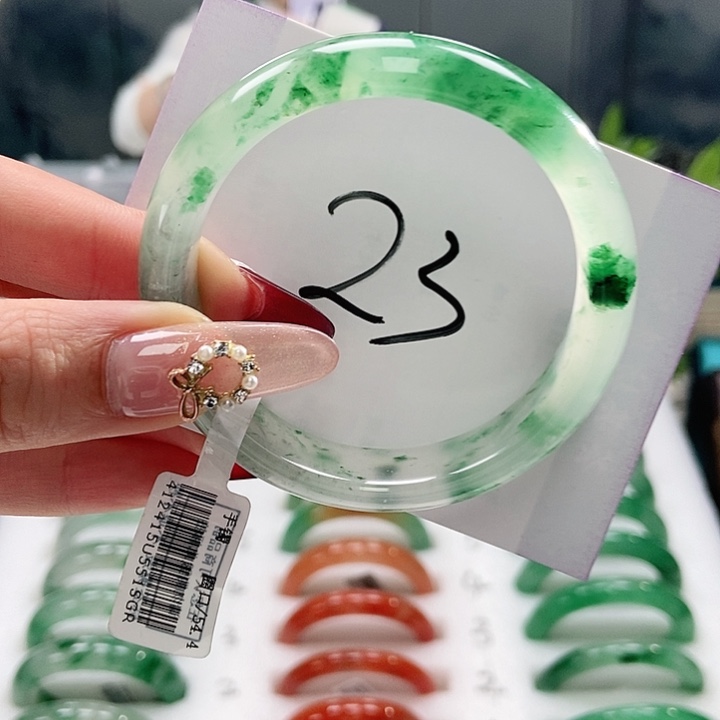 石英质玉手镯未镶嵌天然A货非洲翠手镯