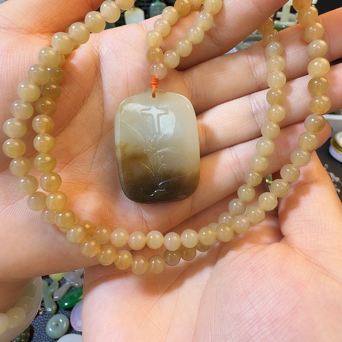 和田玉未镶嵌颈饰