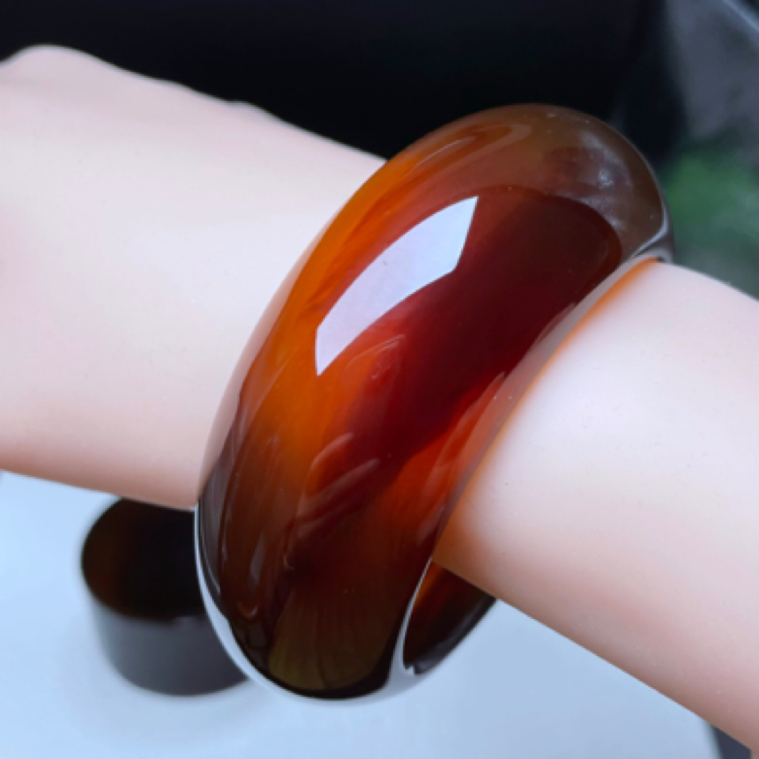 【李氏珠宝】豪奢57.5圈28.5宽紫罗兰红蜜双色天然缅甸琥珀