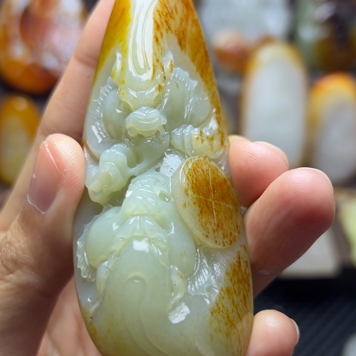和田玉未镶嵌颈饰
