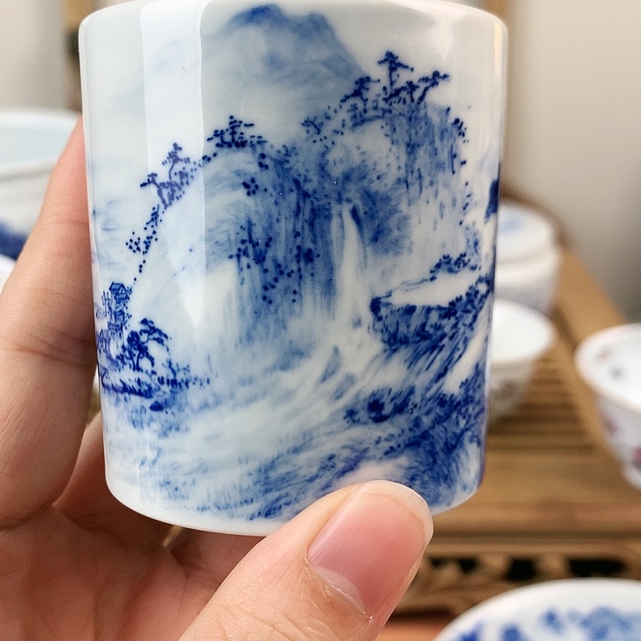 青花山水手工主人杯