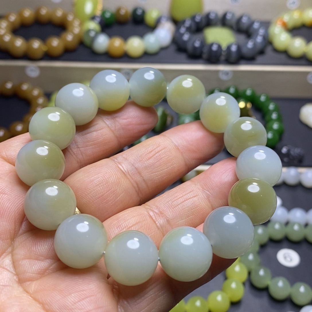 和田玉手串未镶嵌